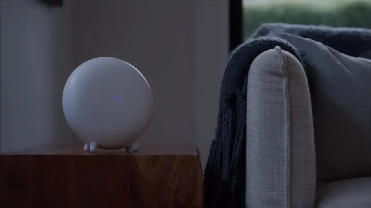 Still from the film The home that protects itself